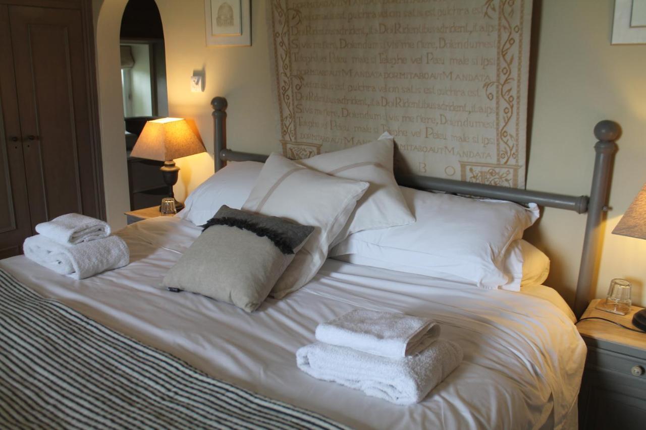 Roundhill Farmhouse Kelston Экстерьер фото