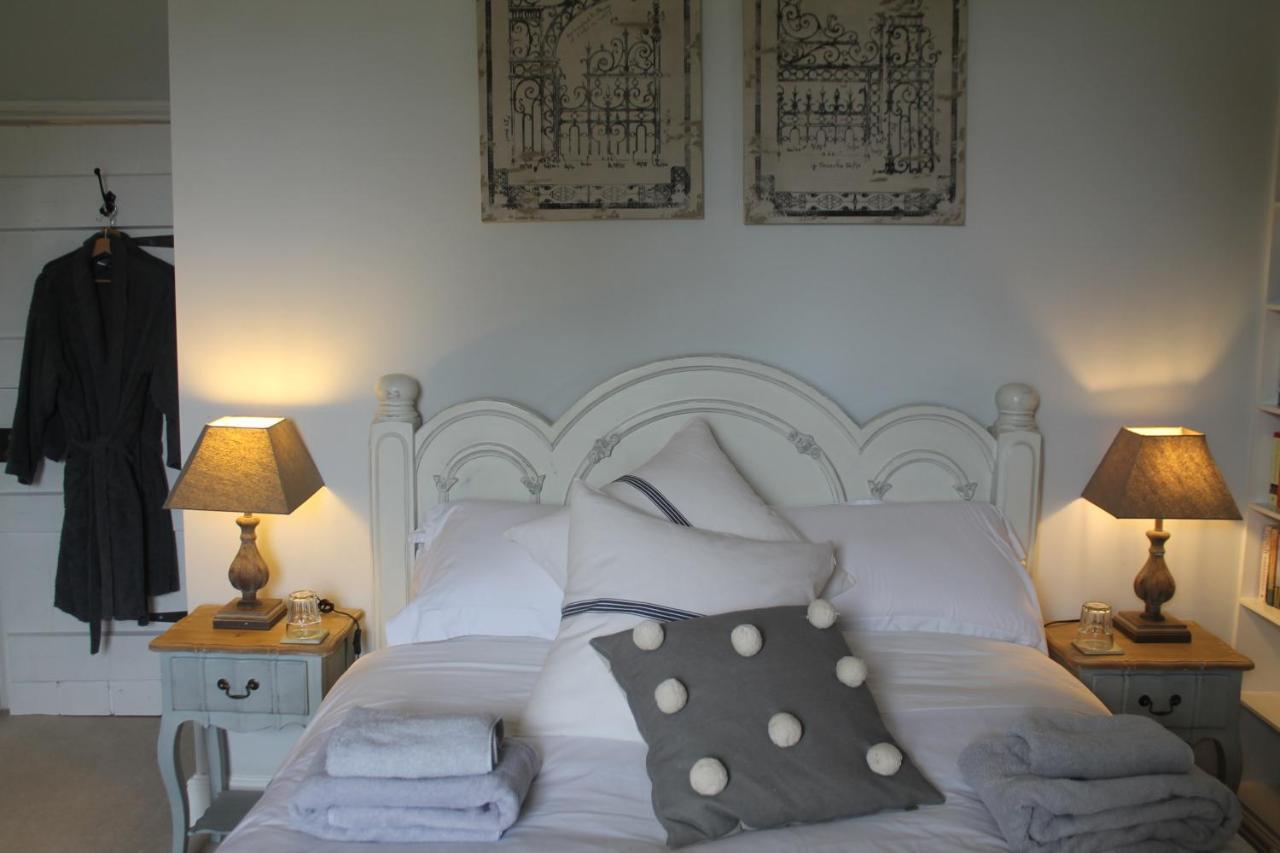 Roundhill Farmhouse Kelston Экстерьер фото