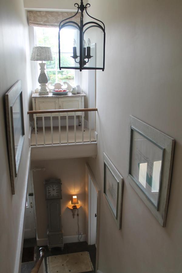 Roundhill Farmhouse Kelston Экстерьер фото